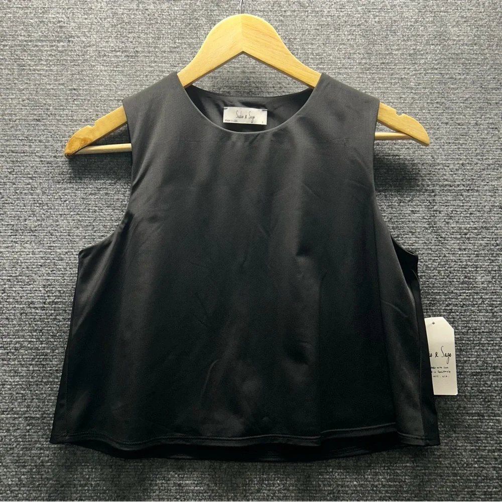 Sadie & Sage Crop Top Size Small